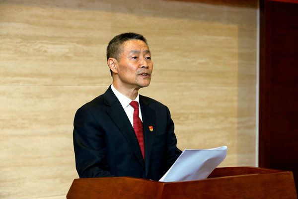 4008云顶集团集团一届一次全委会选举出新一届辅导集体 斯泽夫当选4008云顶集团党委书记